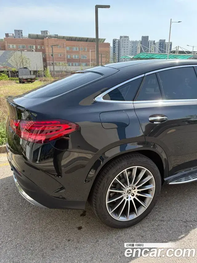 Mercedes-Benz GLE-Class 2025 — Şəkil 6/10