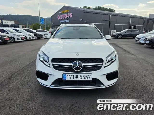 Mercedes-Benz GLA-Class 2019 — Фото 9/20
