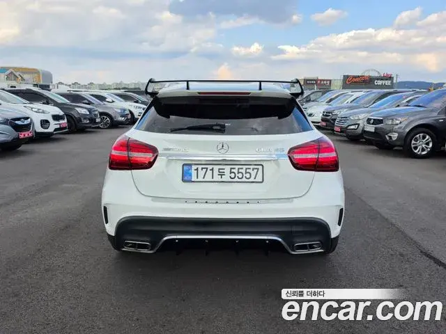 Mercedes-Benz GLA-Class 2019 — Фото 1/20