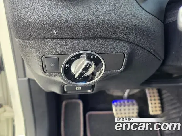 Mercedes-Benz GLA-Class 2019 — Фото 14/20