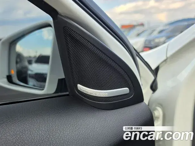 Mercedes-Benz GLA-Class 2019 — Фото 16/20