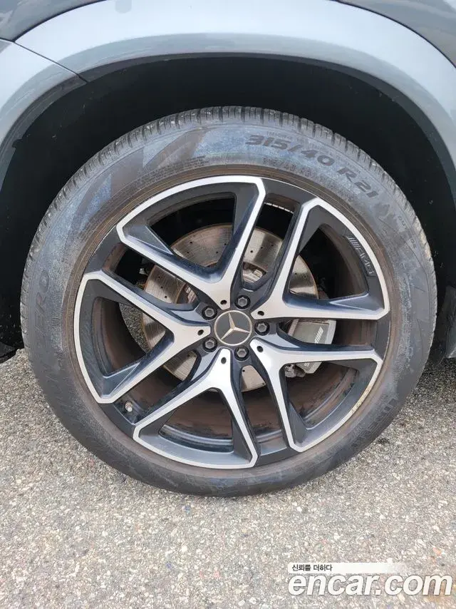 Mercedes-Benz GLE-Class 2021 — Фото 20/20