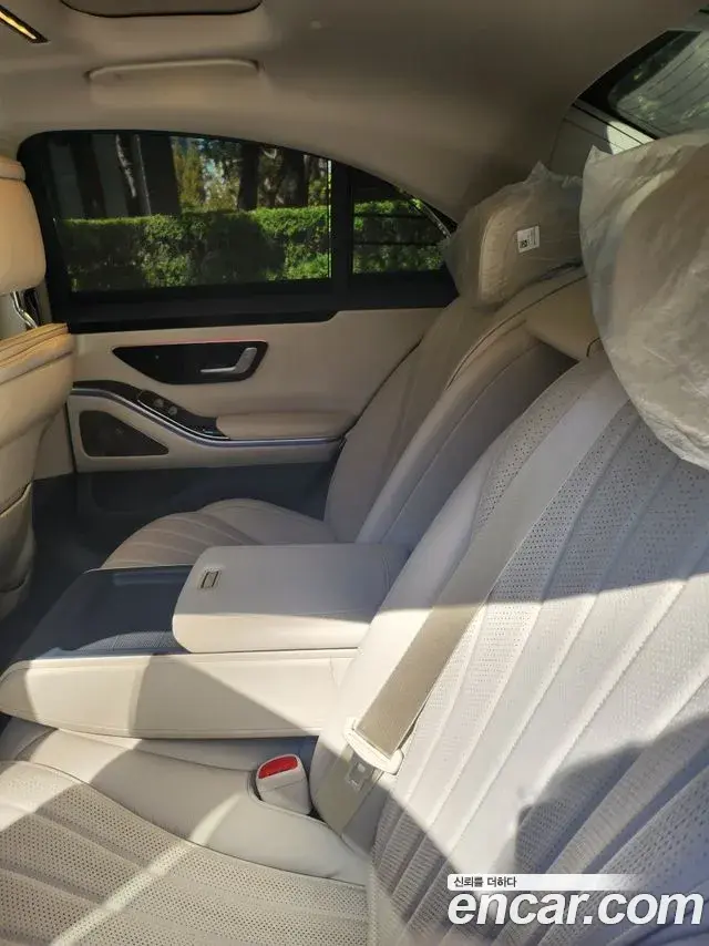 Mercedes-Benz S-Class 2022 — ფოტო 10/11