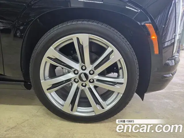 Cadillac Escalade 2026 — Photo 15/17