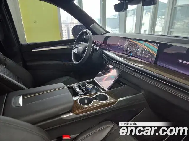 Cadillac Escalade 2026 — Photo 3/17