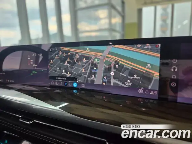 Cadillac Escalade 2026 — Photo 10/17