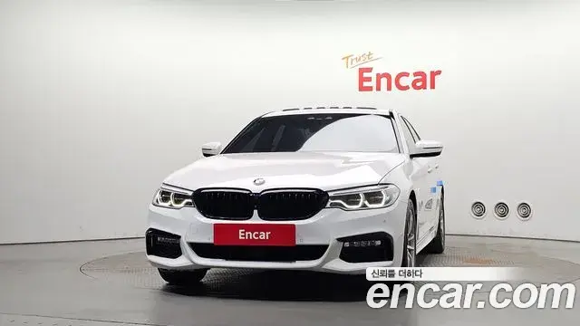 BMW 5 Series 2018 — Фото 3/20