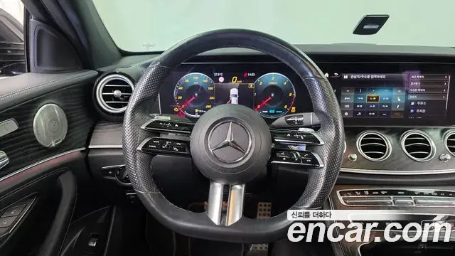 Mercedes-Benz E-Class 2022 — Фото 12/20