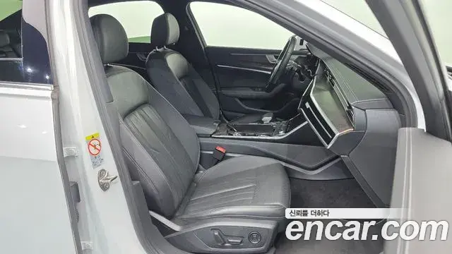 Audi A6 2021 — ფოტო 11/20