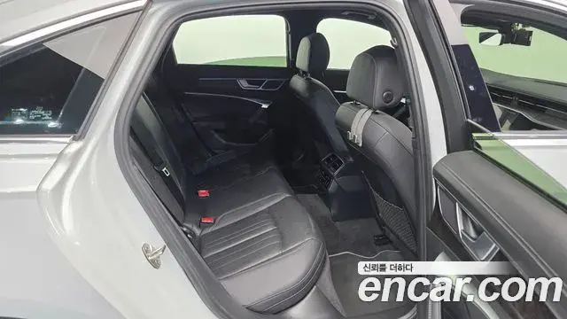 Audi A6 2021 — ფოტო 12/20