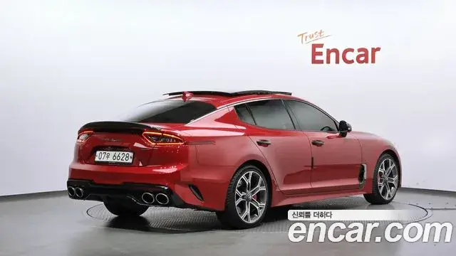 Kia Stinger 2018 — Photo 2/20