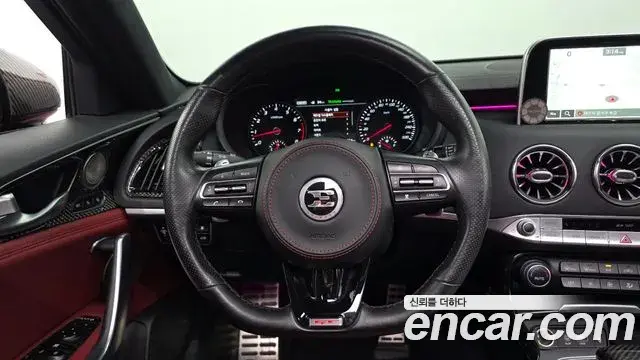 Kia Stinger 2018 — Photo 13/20