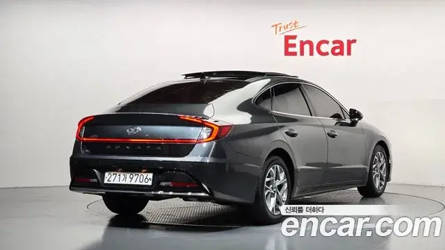 Hyundai Sonata 2019 — Фото 2/20