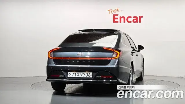 Hyundai Sonata 2019 — Фото 4/20