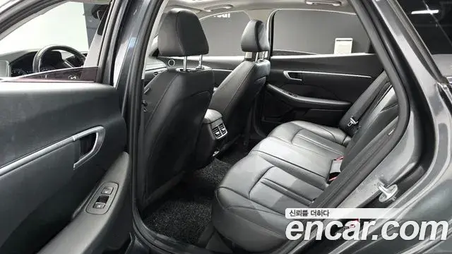 Hyundai Sonata 2019 — Фото 11/20