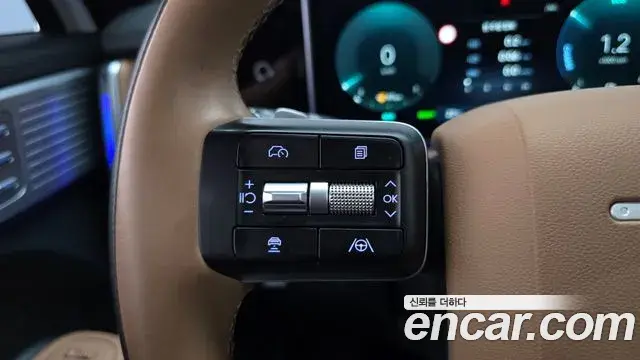 Hyundai Santa Fe 2024 — Фото 15/20