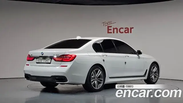 BMW 7 Series 2018 — Фото 2/20