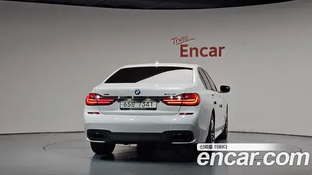 BMW 7 Series 2018 — Фото 4/20