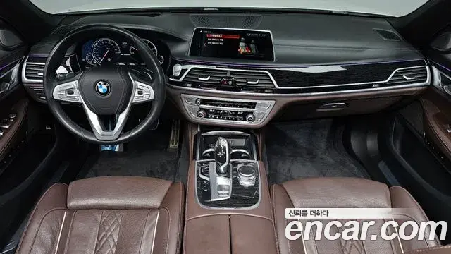 BMW 7 Series 2018 — Фото 7/20