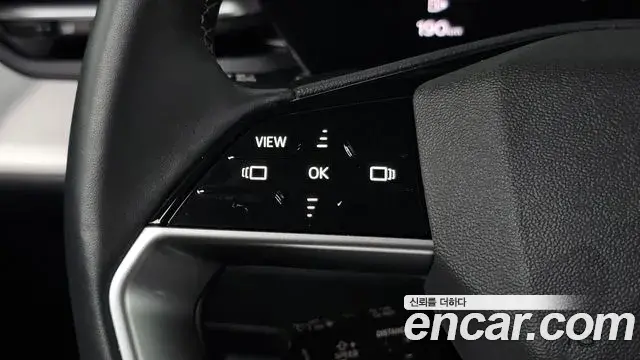 Audi Q5 2025 — Фото 18/20
