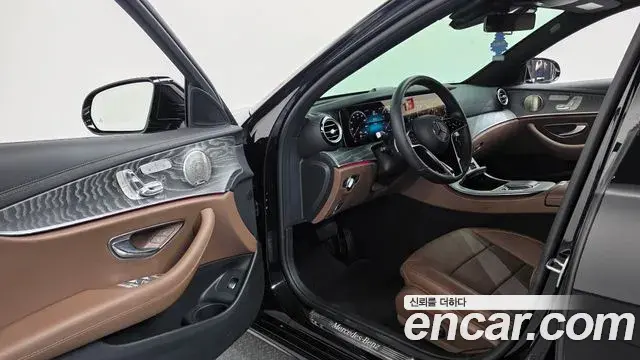Mercedes-Benz E-Class 2022 — Şəkil 10/20