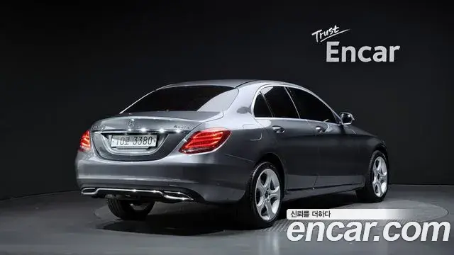 Mercedes-Benz C-Class 2018 — Фото 2/20