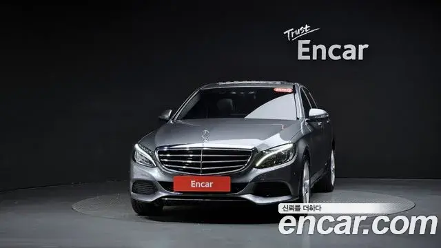 Mercedes-Benz C-Class 2018 — Фото 3/20