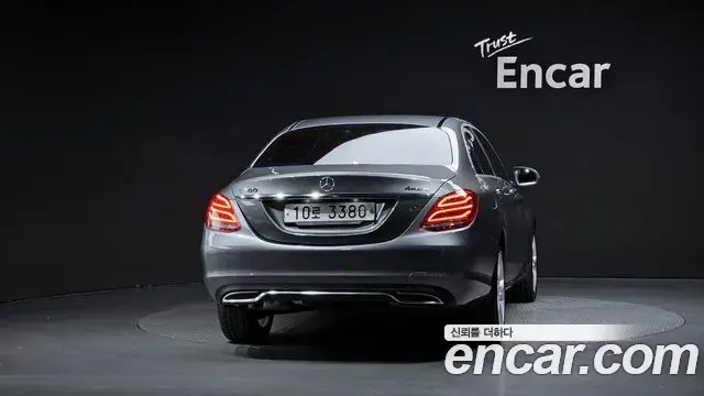 Mercedes-Benz C-Class 2018 — Фото 4/20
