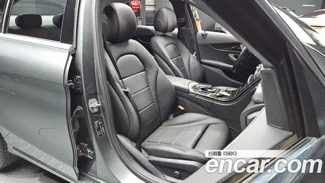 Mercedes-Benz C-Class 2018 — Фото 10/20