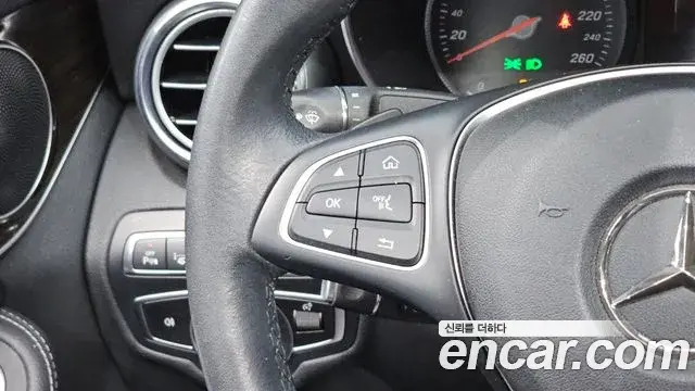 Mercedes-Benz C-Class 2018 — Фото 16/20