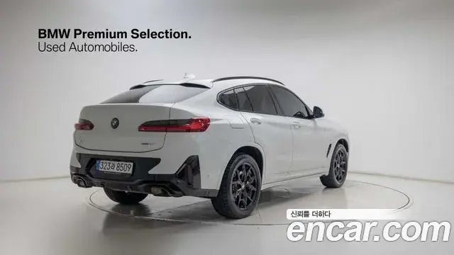 BMW X4 2022 — Фото 2/20