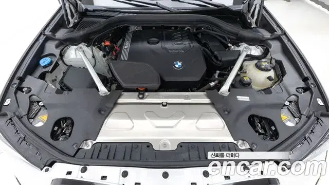 BMW X4 2022 — Фото 6/20