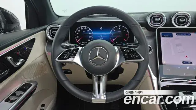 Mercedes-Benz GLC-Class 2026 — Фото 13/20