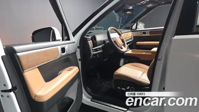 Hyundai Santa Fe 2023 — Photo 10/20