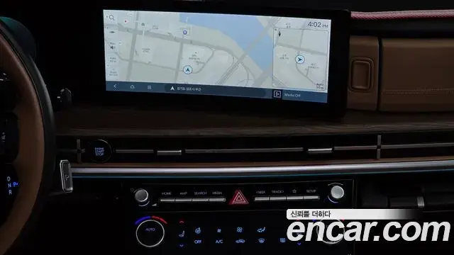 Hyundai Santa Fe 2023 — Photo 14/20
