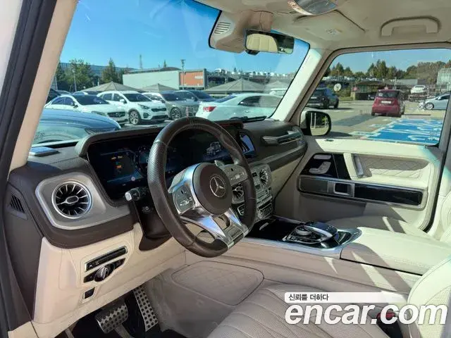 Mercedes-Benz G-Class 2021 — Фото 17/18