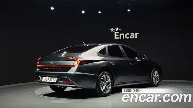 Hyundai Sonata 2022 — Фото 2/20