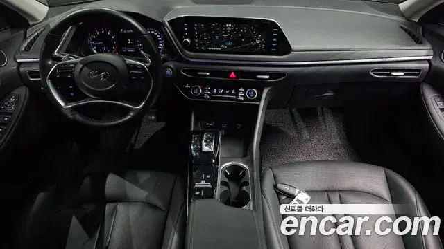 Hyundai Sonata 2022 — Фото 7/20
