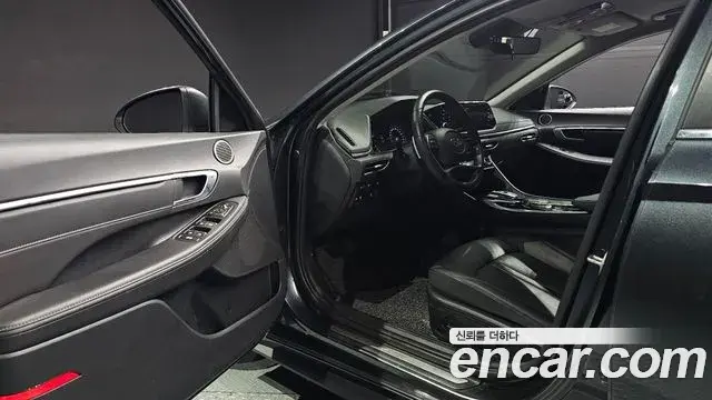 Hyundai Sonata 2022 — Фото 10/20
