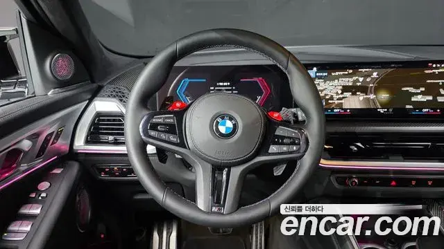 BMW XM 2023 — Фото 15/20