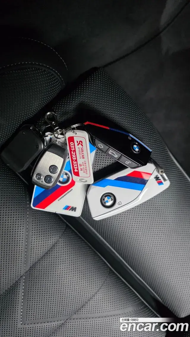 BMW XM 2023 — Фото 17/20