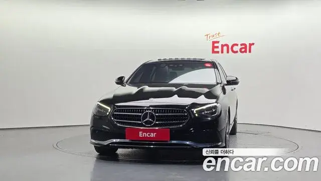 Mercedes-Benz E-Class 2021 — Фото 3/20
