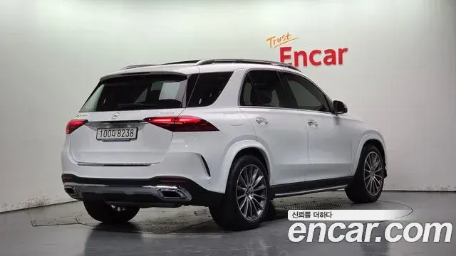 Mercedes-Benz GLE-Class 2025 — Фото 2/20