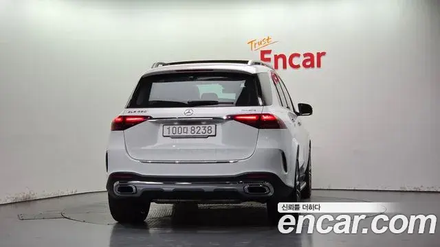Mercedes-Benz GLE-Class 2025 — Фото 4/20