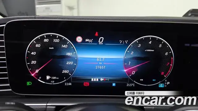 Mercedes-Benz GLE-Class 2025 — Фото 8/20
