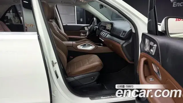 Mercedes-Benz GLE-Class 2025 — Фото 11/20