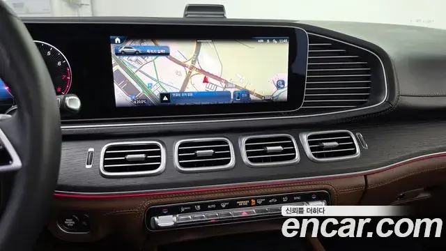 Mercedes-Benz GLE-Class 2025 — Фото 14/20