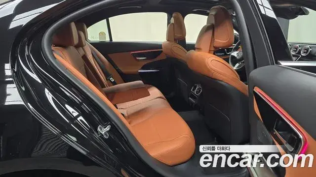 Mercedes-Benz C-Class 2026 — Photo 11/20