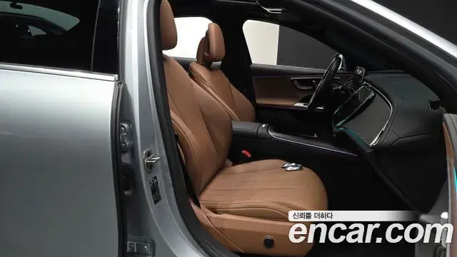 Mercedes-Benz E-Class 2025 — Фото 11/20