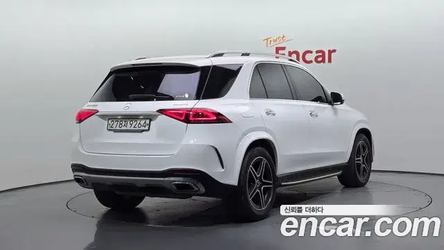 Mercedes-Benz GLE-Class 2019 — Фото 2/20